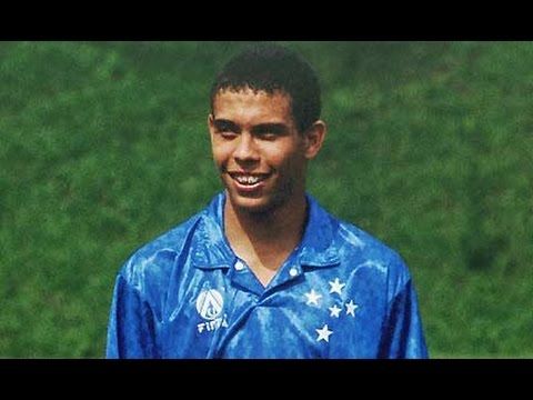 Junior a začiatky kariéry Ronalda v Cruzeiro a Eindhovene